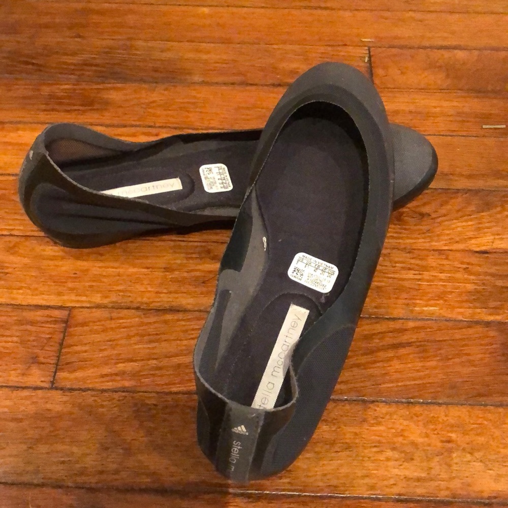 Women’s flats
